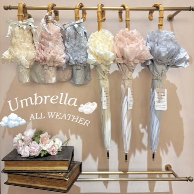 毎年人気の日傘から爽やかで大人可愛い新色が登場🎀