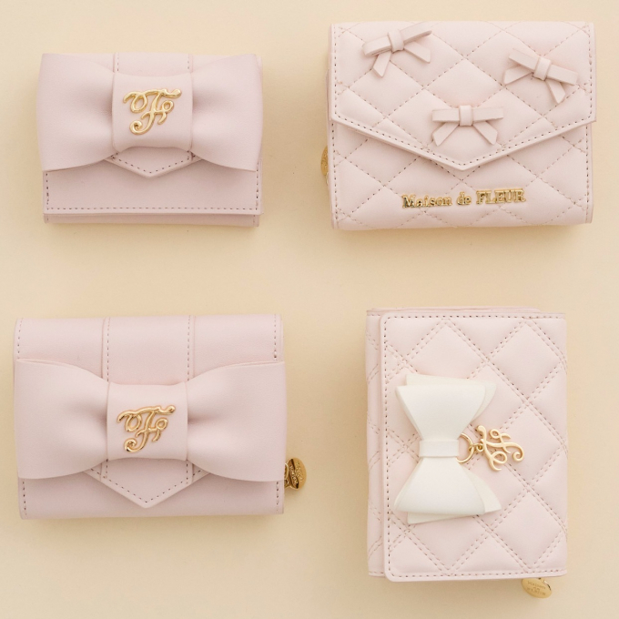 暖かい新シーズンにぴったりのウォレットが登場🎀