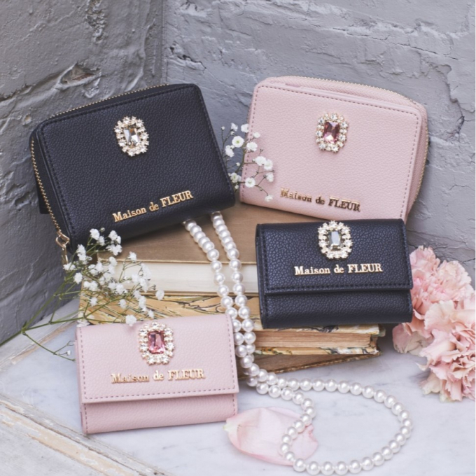 2/23(thu)発売♪煌めくビジューをあしらった新作アイテムが登場💎✨