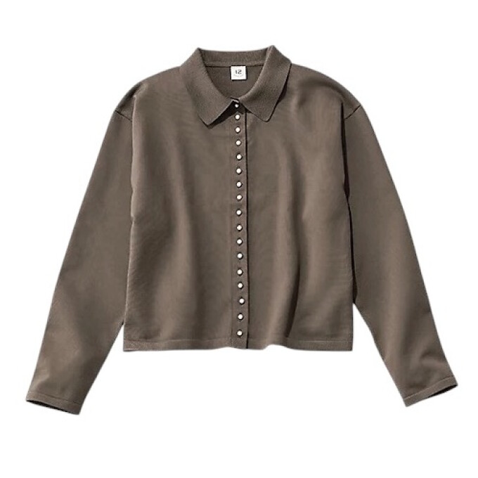 【🎗️パールボタンが映える上品ニット🎗️】