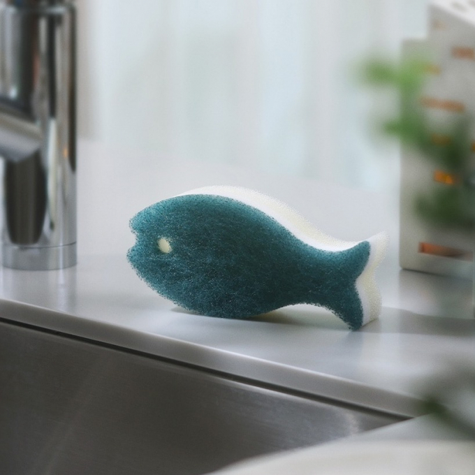 冬のきらめき「数量限定　マーナ おさかなスポンジ 」