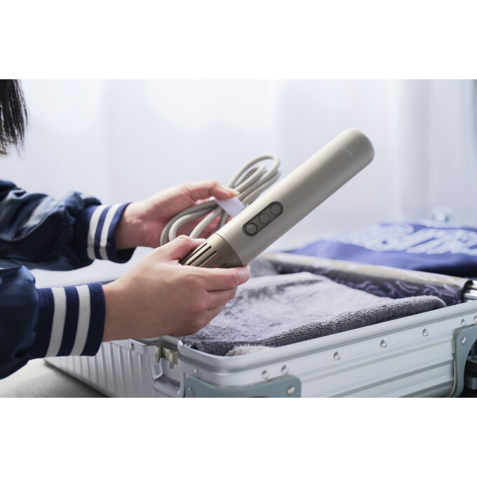 快眠をどこへでも。「カドー ふとん乾燥機 FOEHN LITE」