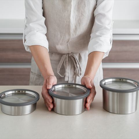 洗いやすくお手入れが簡単「家事問屋 丸型保存容器」