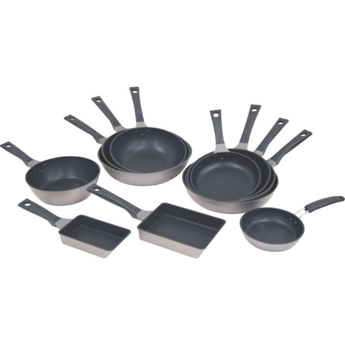 飽きのこないデザイン、極上の機能性「UMIC リョーガ」シリーズ