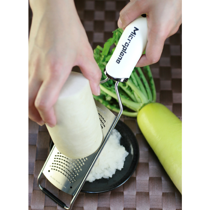 和食の食材にも対応した日本専売モデル「マイクロプレイン ジャパニーズスタイルグレーター」　