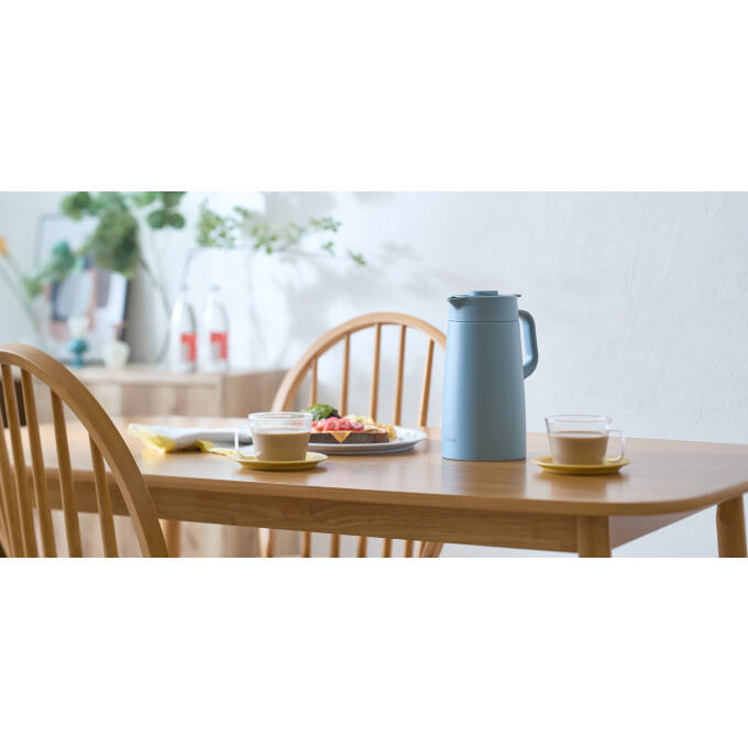 スタイリッシュなデザイン性と使いやすさを追求「タイガー 真空断熱ステンレスポット 1.2L」