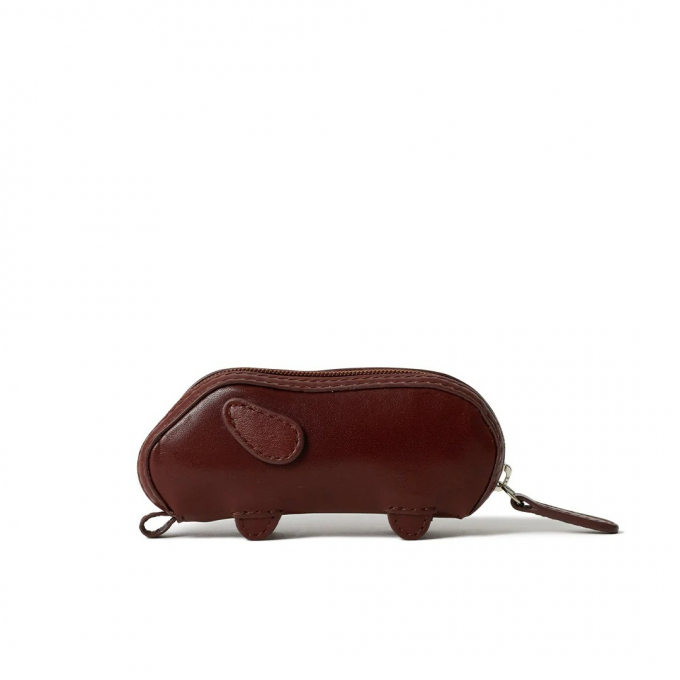 あなたのお出かけにいつも一緒。愛らしい子犬のマルチケース。