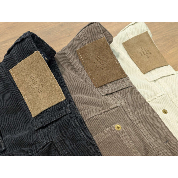 〈BRIGLIA〉冬といえばコーデュロイ