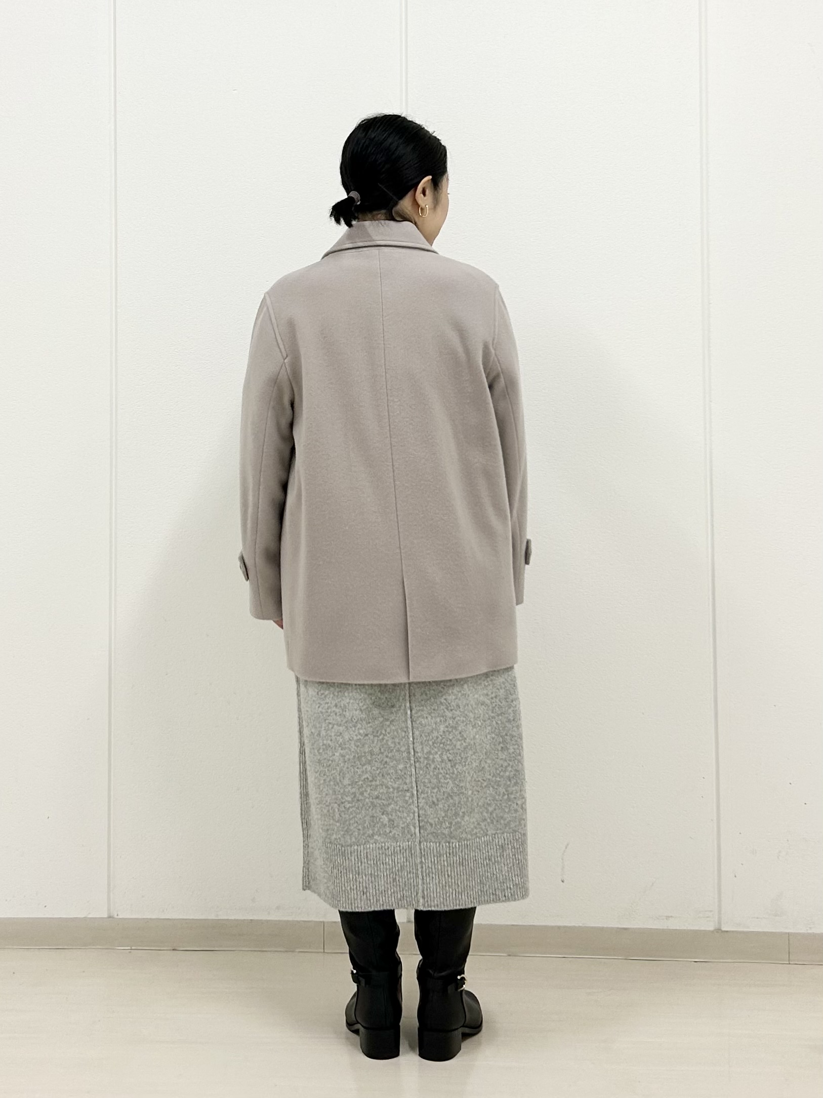 【2024年最新】大人気ブランドの人気アイテム  6F J.PRESS LADIES】ベージュのピーコートで大人の着こなし | J ジャケット・アウター