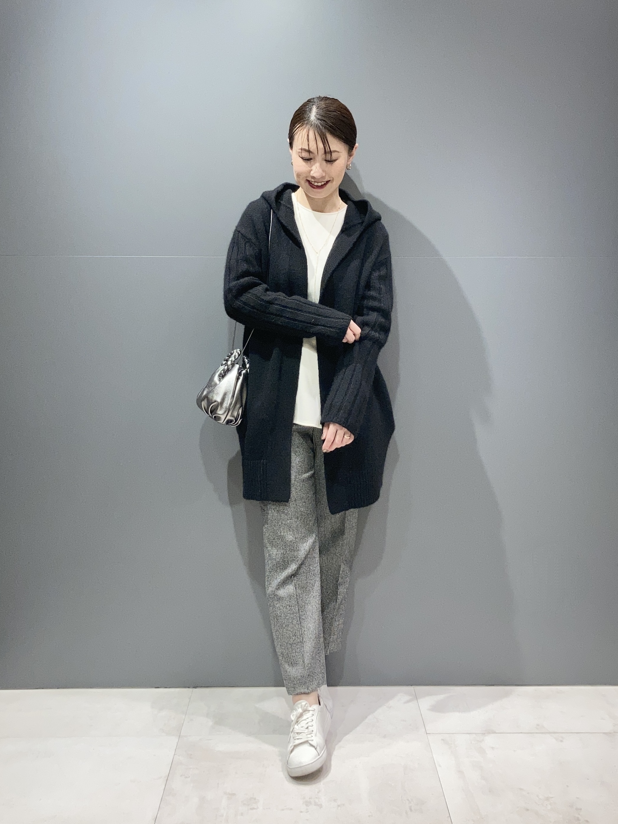リラックスフーディ 冬の大人カジュアル | セオリーリュクス