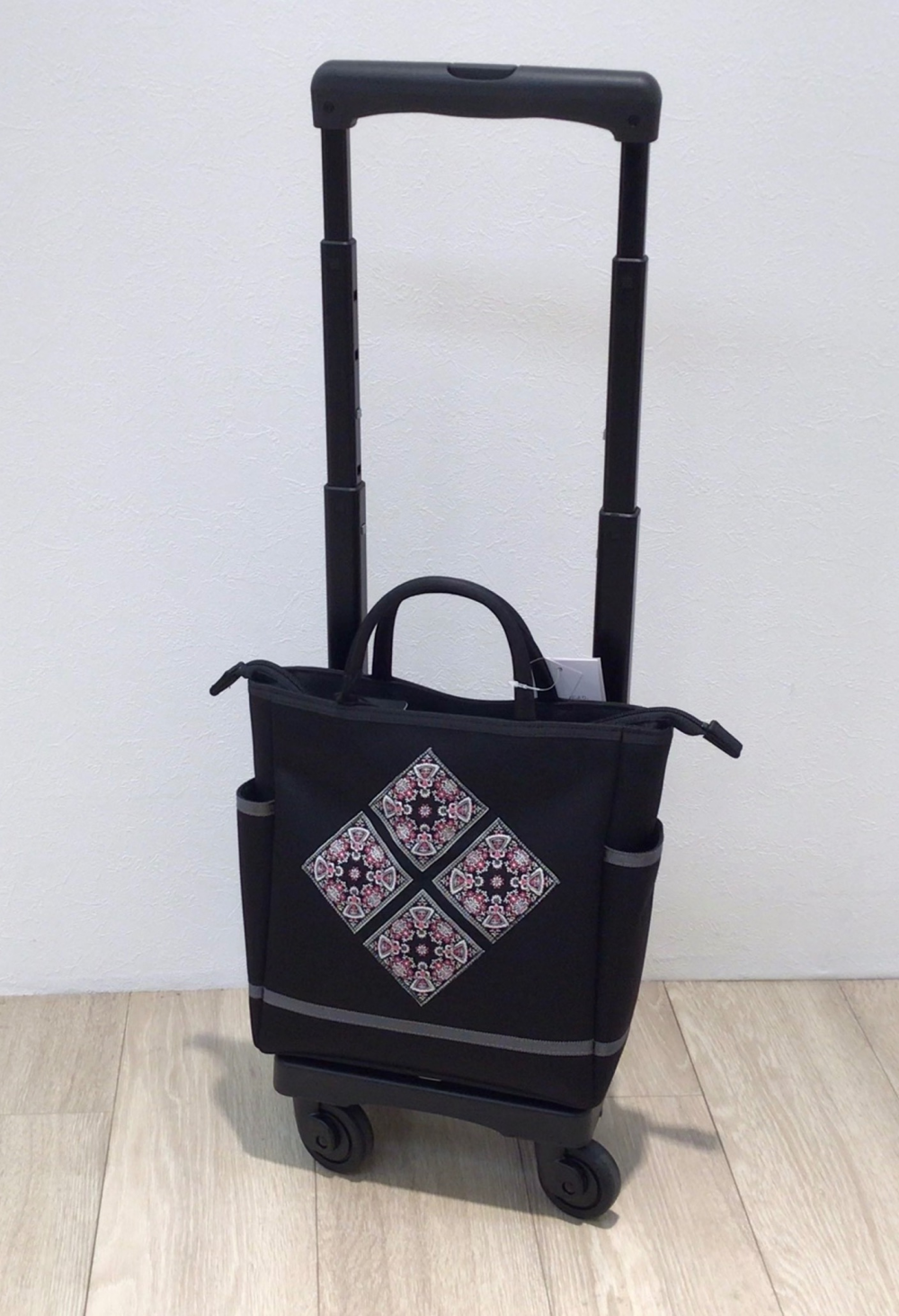 秋のお出かけに🍁スワニー『Michiko Kuge』コンパクトキャリー❣️