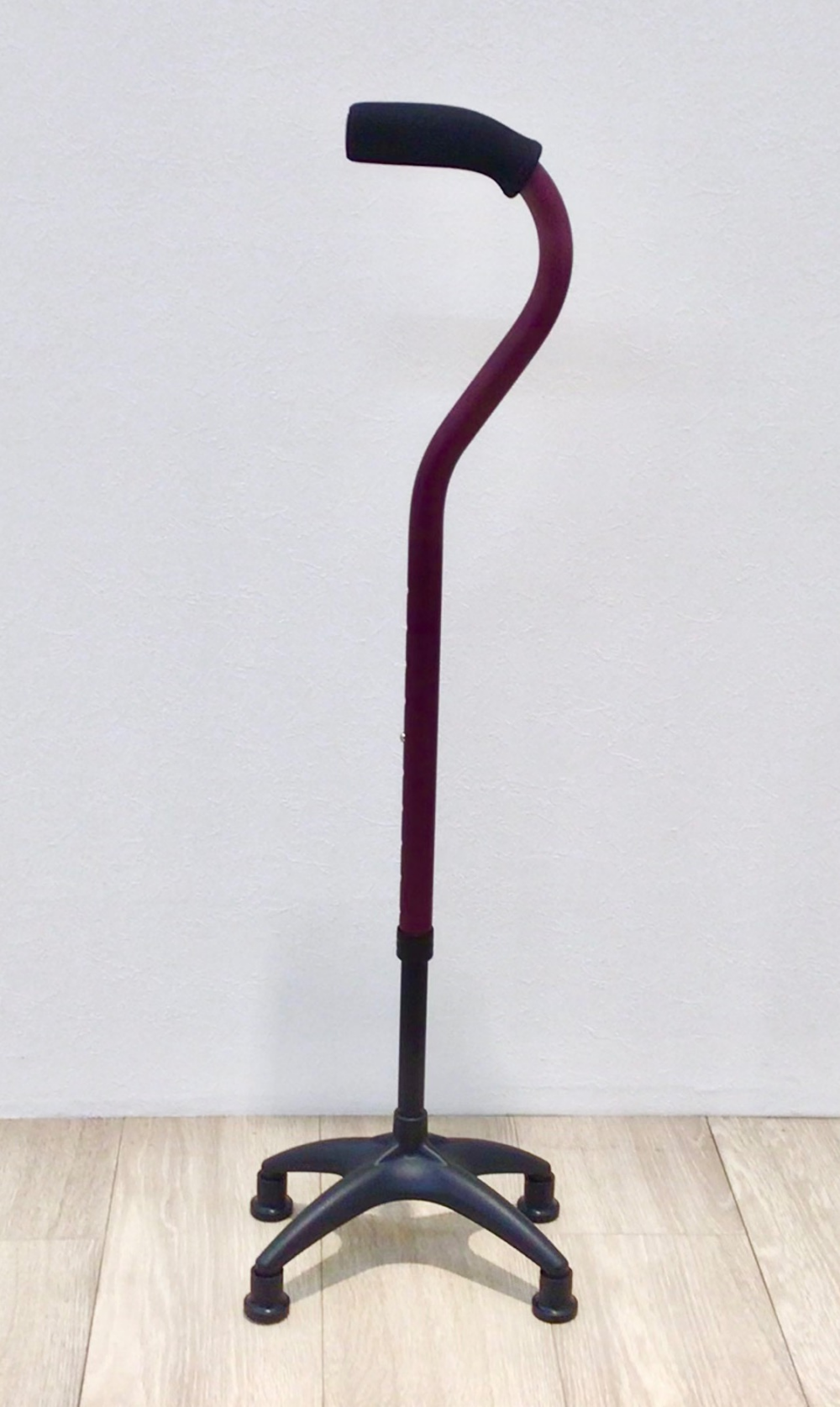 【新商品】超軽量！マグネシウム4点杖Neo