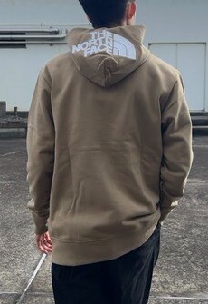 人気のジップパーカーの新色入荷しました！