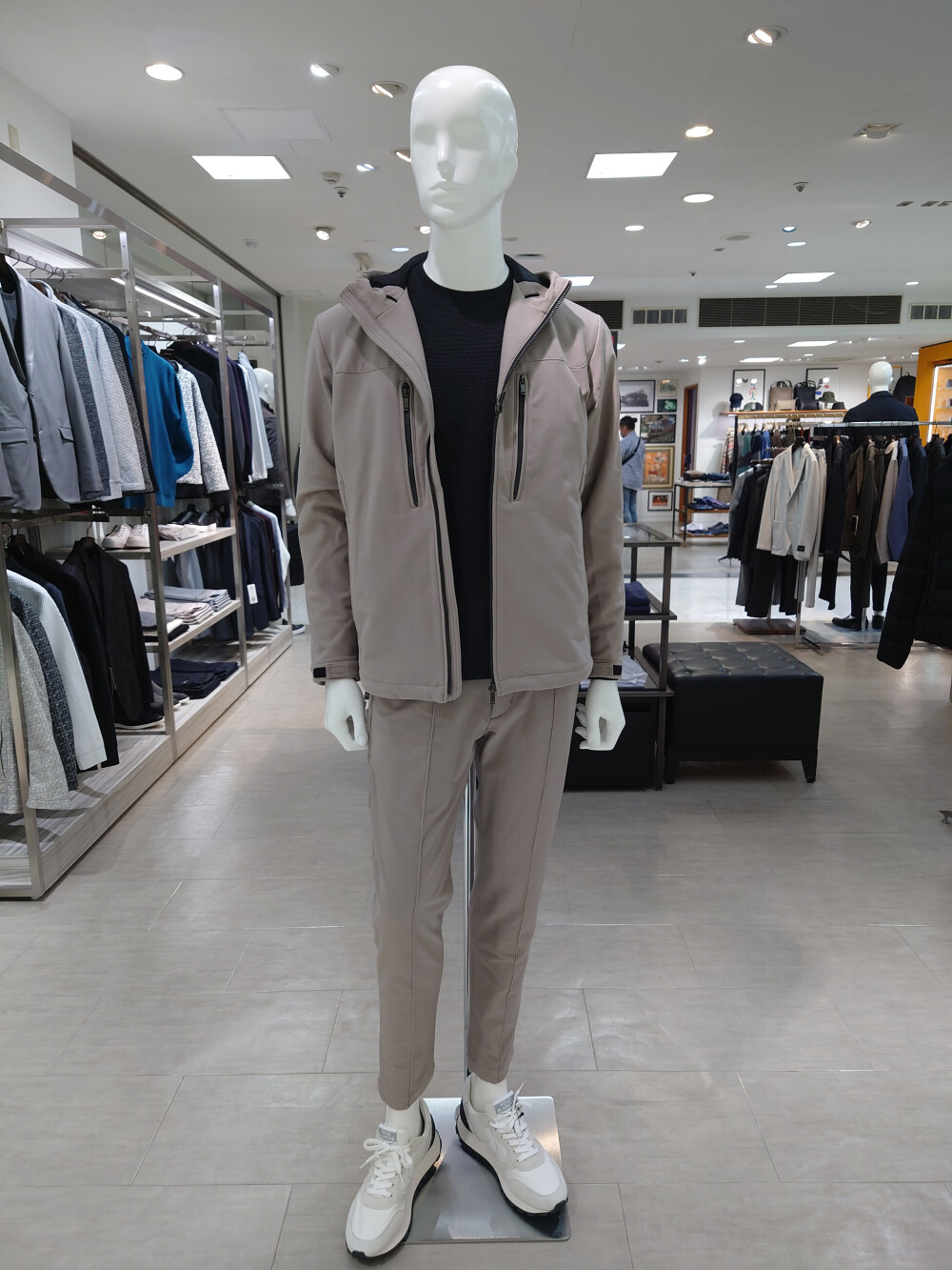 ディテールに拘った冬のセットアップジャージ