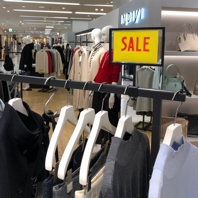 セール活用でコーディネートに変化を♪