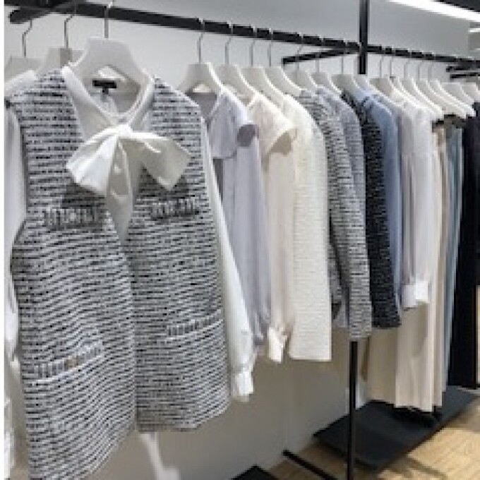 セレモニーにオススメのお洋服ございます✨