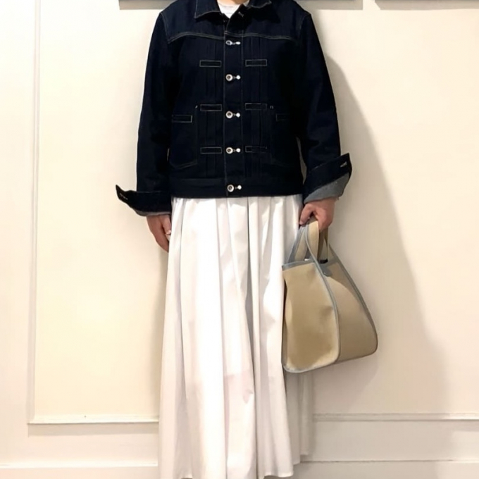 上品カジュアルなデニムジャケット×フレアスカートコーディネート🕊️💎