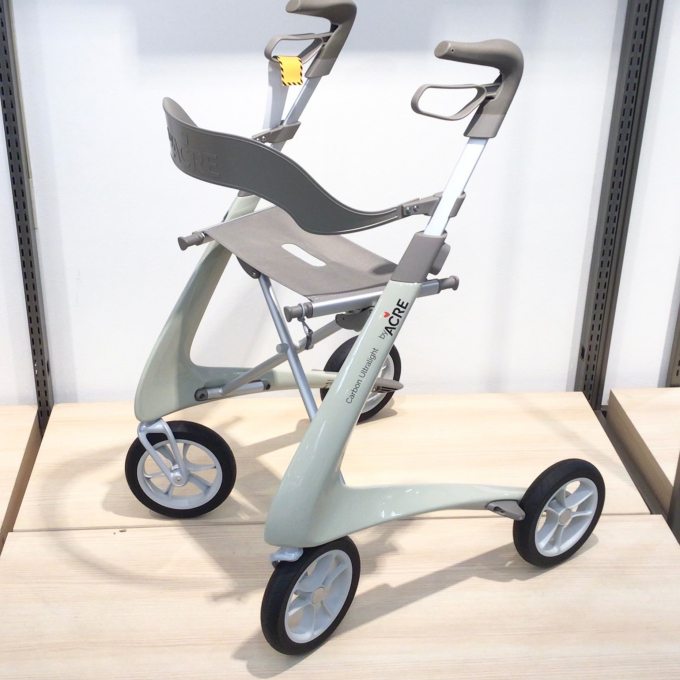 “超軽量”歩行器で､お出かけをより快適に❣️