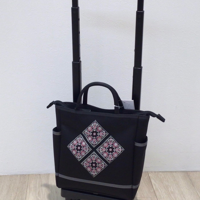 秋のお出かけに🍁スワニー『Michiko Kuge』コンパクトキャリー❣️