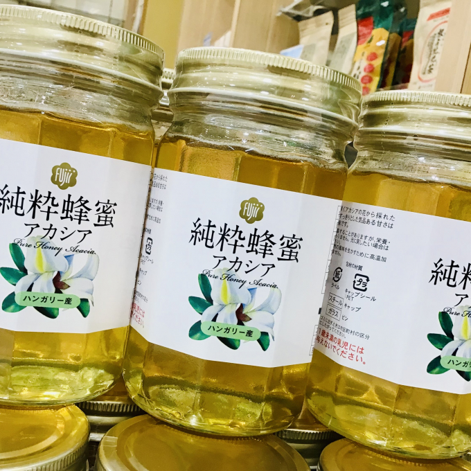 アカシア蜂蜜入荷しました！！