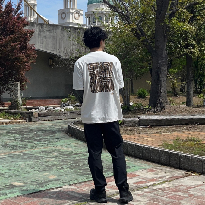 このデザインは！？　カッコいいTシャツ入荷いたしました❗️