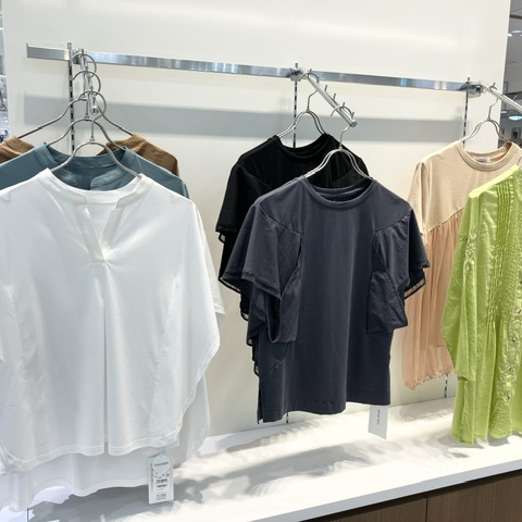 夏の婦人服特集❣