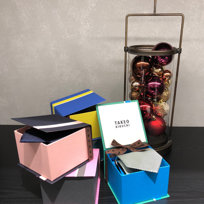 TAKEO KIKUCHI“Happy Holidays”