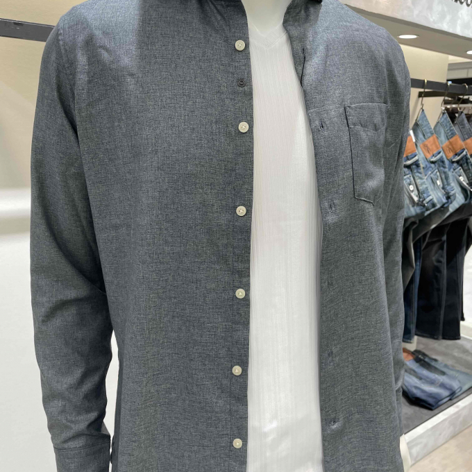 モードカラーを揃えたWinter shirt