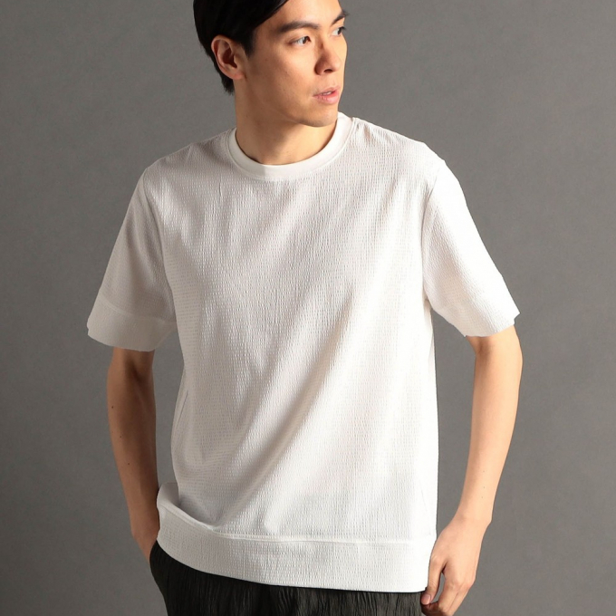 清涼感のあるタッチでストレッチ・軽量ポリエステル素材のドレスＴシャツ