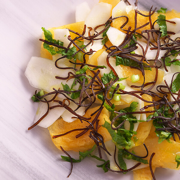 カブと柿のカルパッチョ