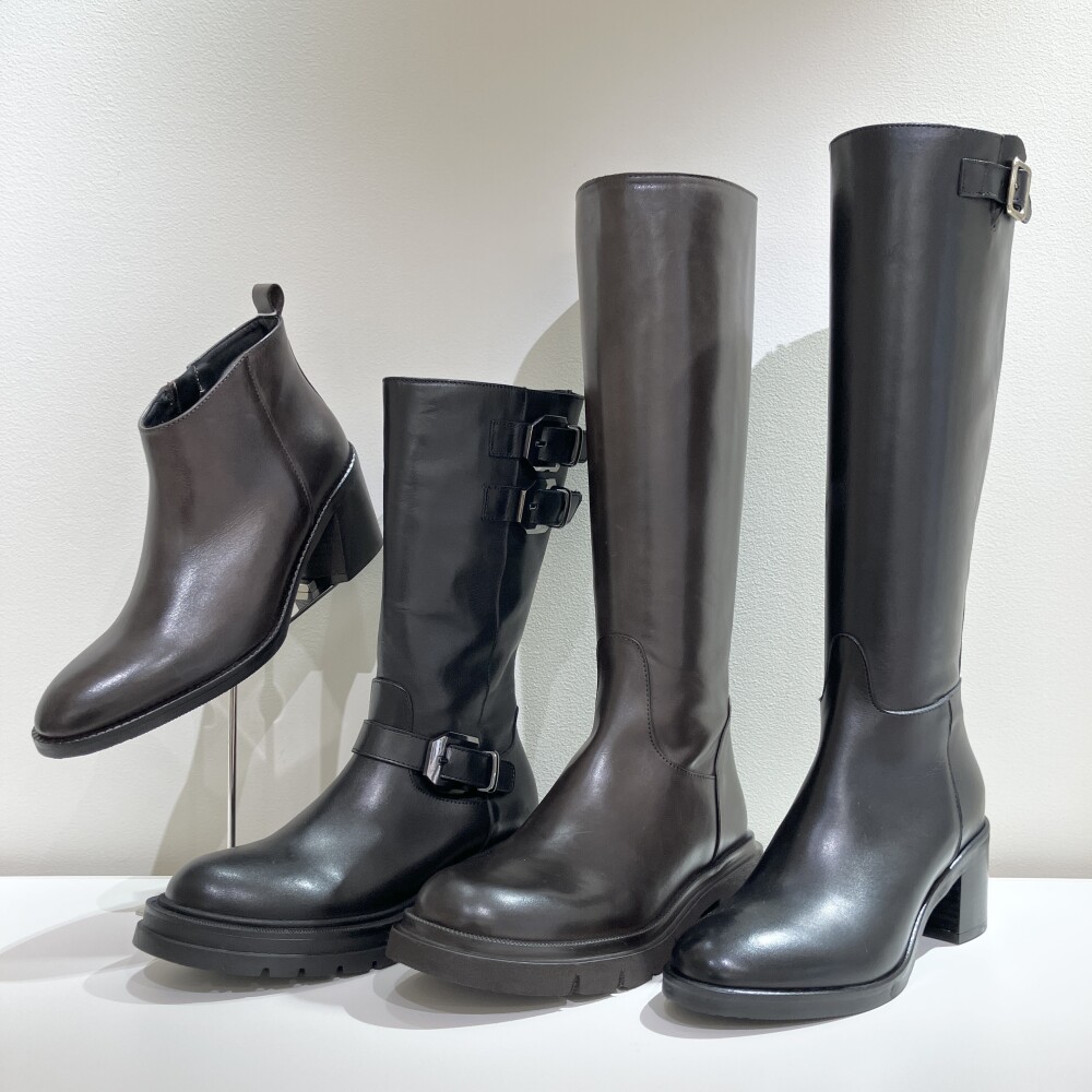 【Gianni Crasto（ジャンニ クラスト）】のブーツ