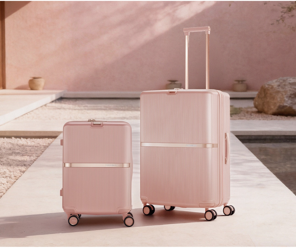 “桜”をイメージしたスーツケースが限定発売