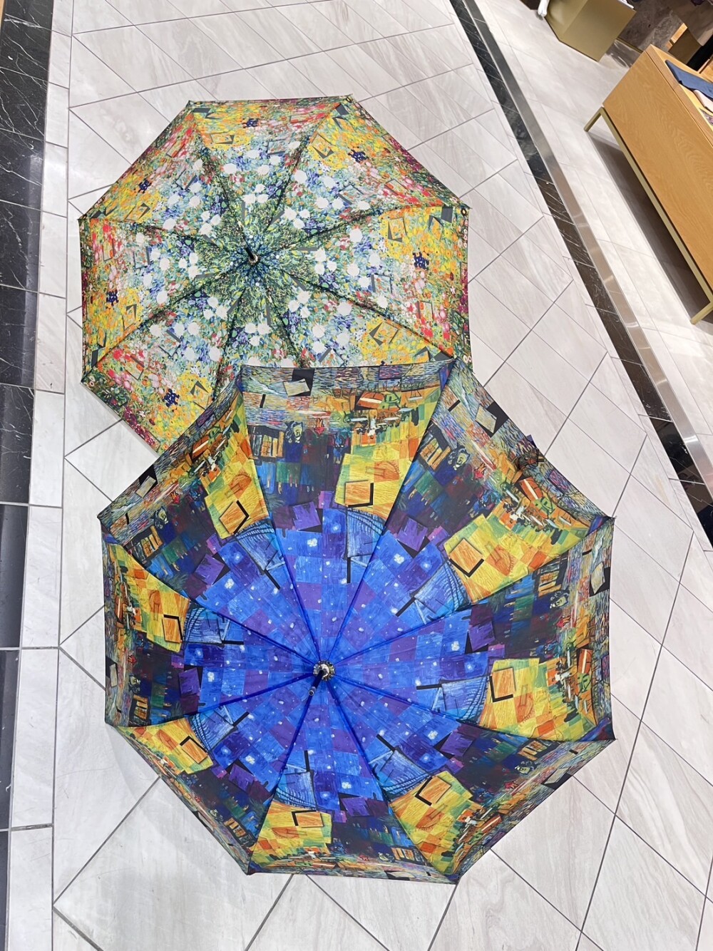 モザイクアート雨傘💙