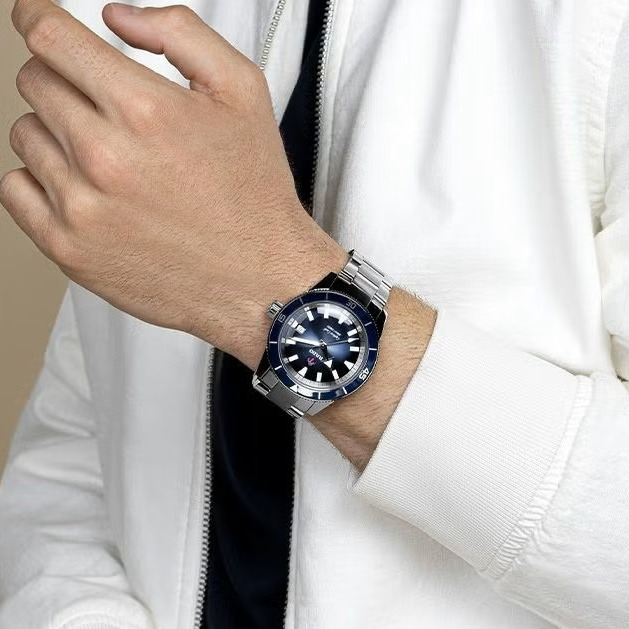 RADO Captain Cook Automatic