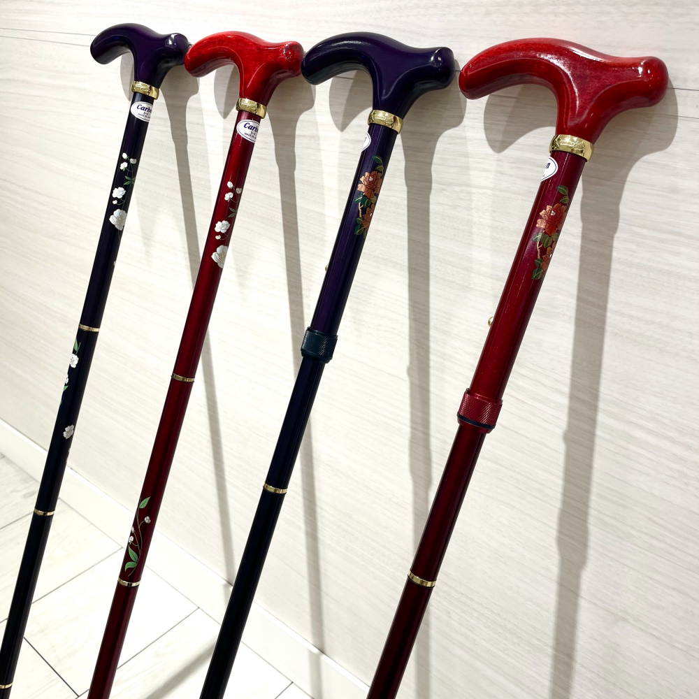 ✨美しい絵柄のカーボン折りたたみ杖✨