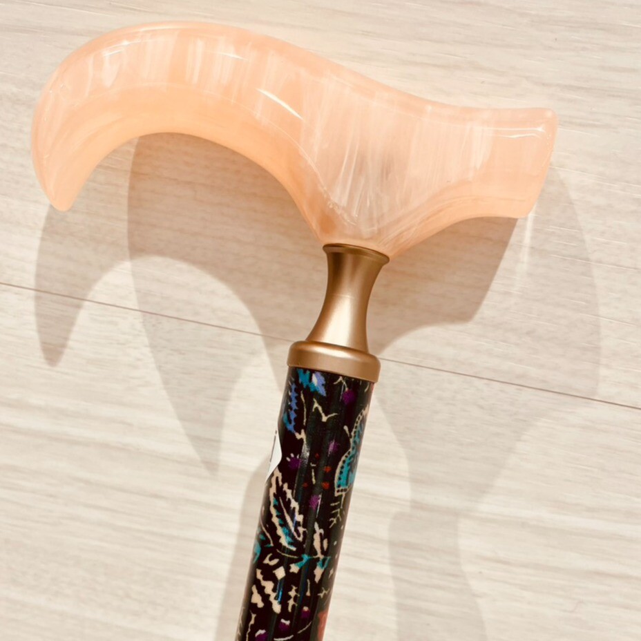 🟢森の花、紅の彩りがステキな伸縮杖🟢