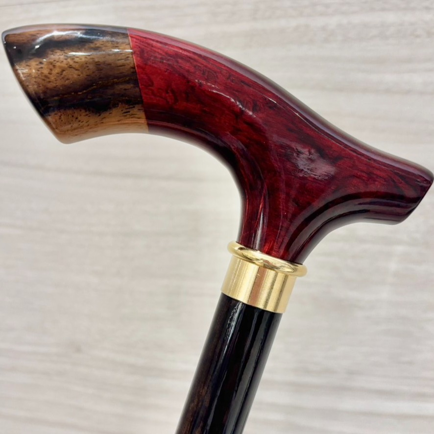 樫の手触り、深紅の気分🍂