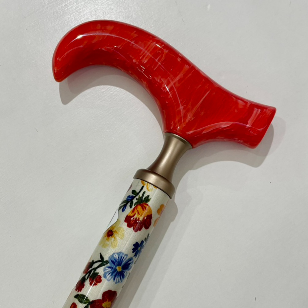 当店オリジナル 赤いグリップのステッキ🪄