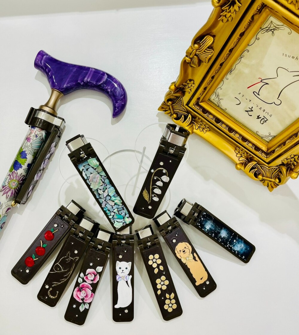 お出かけ時に 便利な杖ホルダーをつけて🧑‍🦯