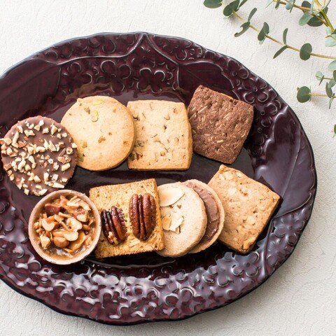 香ばしいサクッ！カリッ！たっぷりナッツのクッキー🥜 | フーシェ