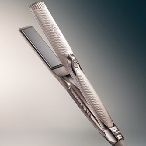 店頭在庫あり！】ReFa STRAIGHT IRON PRO+🌟 | Terrace AVEDA | 大丸