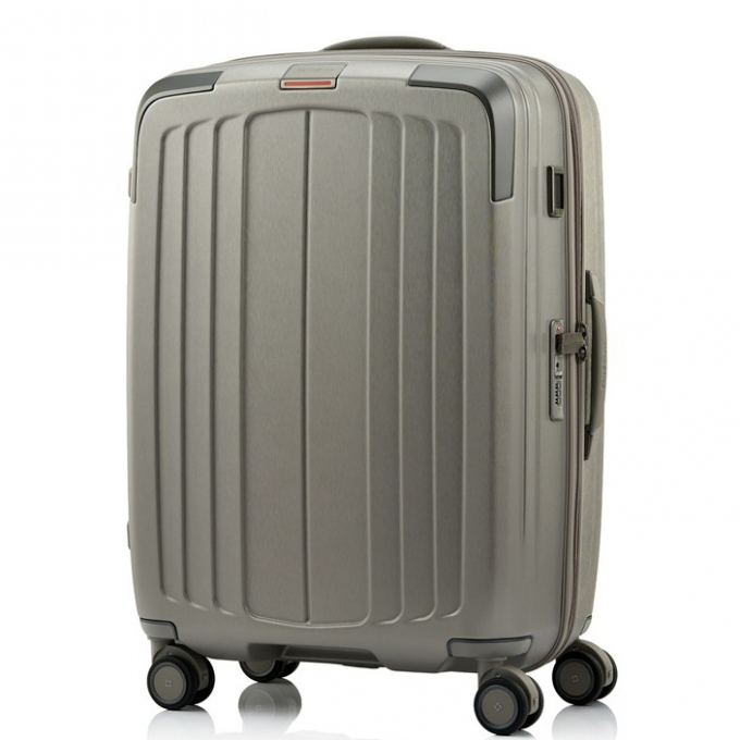 〈新作〉端正で洗練された佇まいのスーツケースが発売