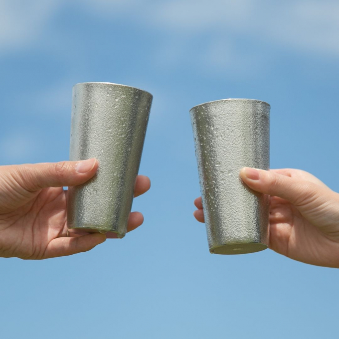 夏は錫製カップでビールを満喫