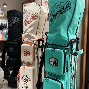 大人気キャディバッグに新色モデル登場！