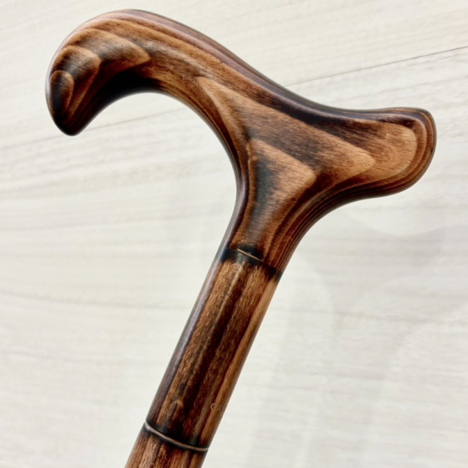 樫に刻まれた、竹節の美🌳