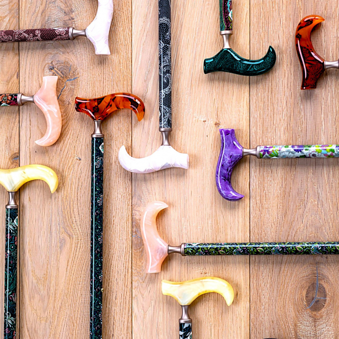 オリジナル伸縮杖