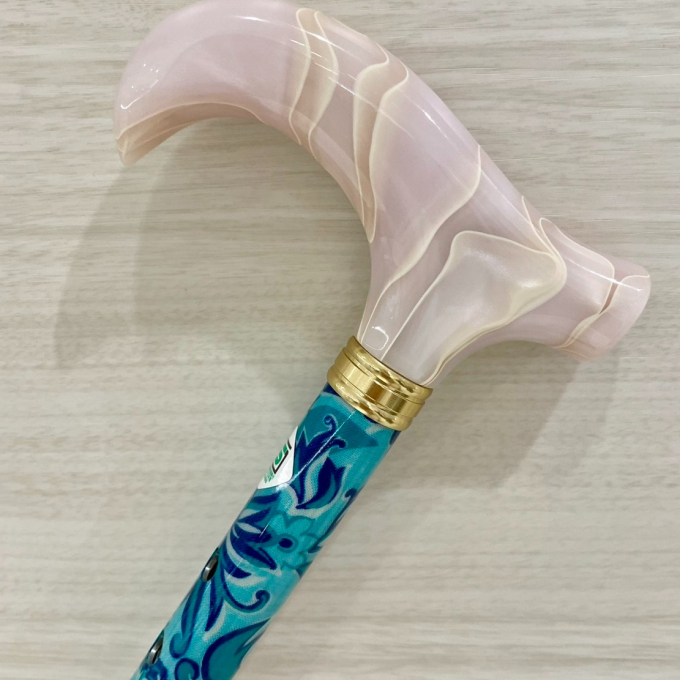 スカイブルー🩵オリジナル折りたたみ杖のご紹介🪄