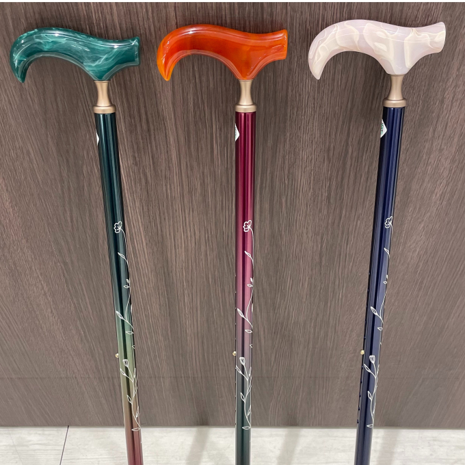 〈つえ姫〉オリジナル伸縮杖 こちら3本の特徴は…✨🧑🏻‍🦯