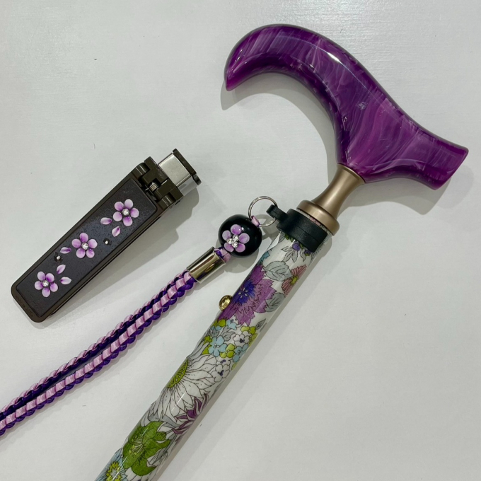 スタッフおすすめ✨パープルの花柄杖💐