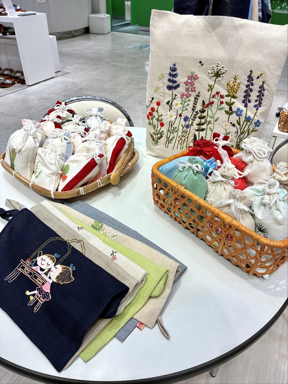 【葵テラス】夏のさわやか刺繡　Embroidery Shop ONGON 開催！